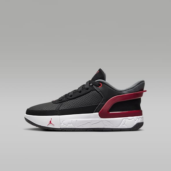 Black jordans boys hotsell